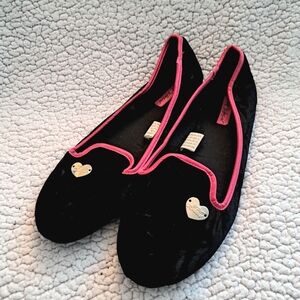 Black Velvet Size XL (11-12) Betsey Johnson Slippers